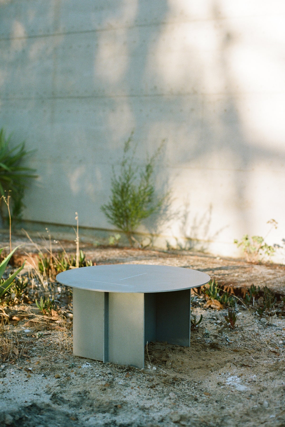 ROUND COFFEE TABLE by DISORDINARY
