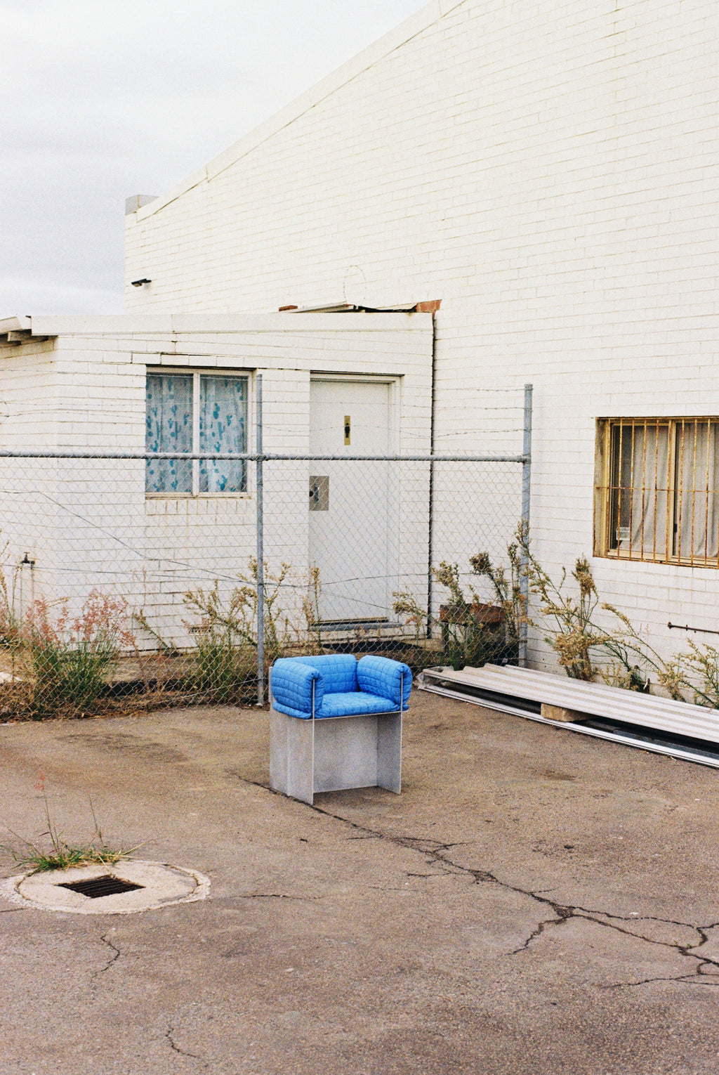PUFFA CHAIR by DISORDINARY x HALF MEASURES